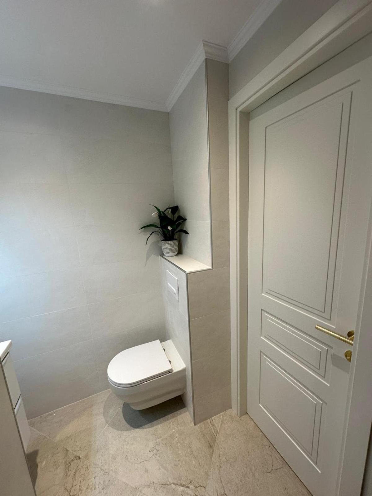 Extraordinaire Grand Studio Au Centre 6 Minutes A Pied De La Plage Et L'Hotel Negresco Nice Eksteriør billede