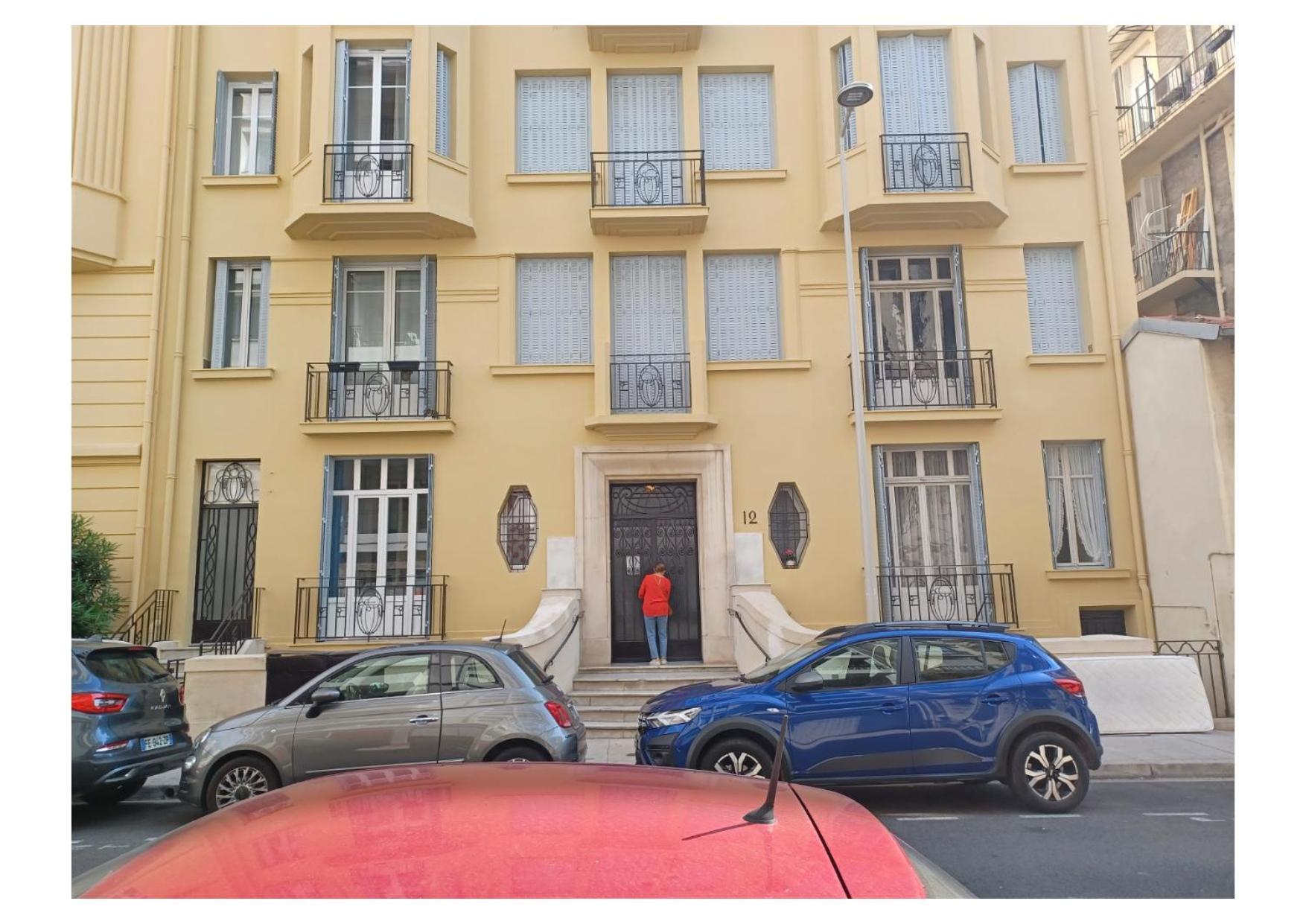 Extraordinaire Grand Studio Au Centre 6 Minutes A Pied De La Plage Et L'Hotel Negresco Nice Eksteriør billede